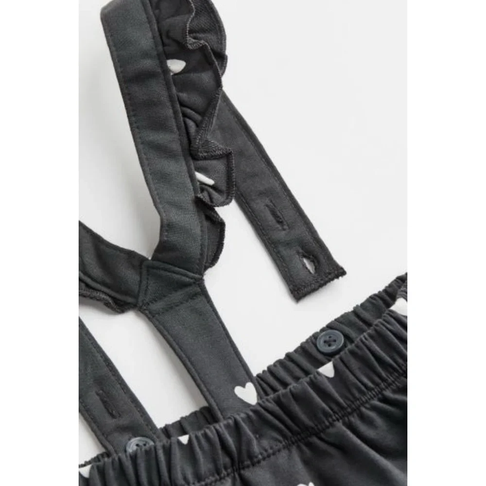 H&M looking cute